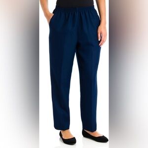 Alfred Dunner Size 10 Navy Elastic Waist Pants - Inseam 30”